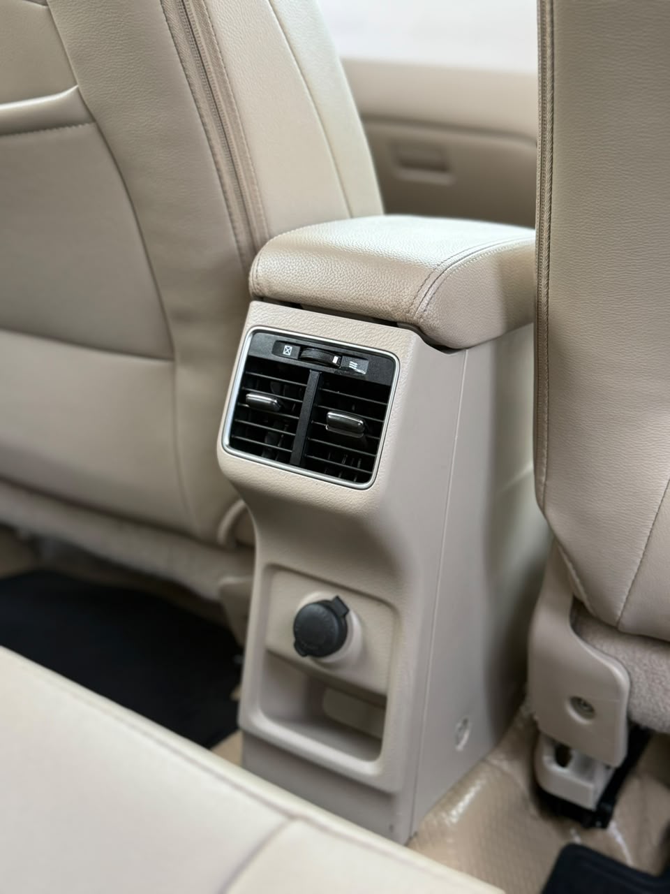 Maruti Suzuki Ciaz - Image 8